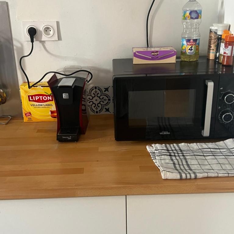Grand appart - 1 Mai - Gare - 6 couchages - 2 douches - Clim - Apartment mit 2 Schlafzimmern - 8