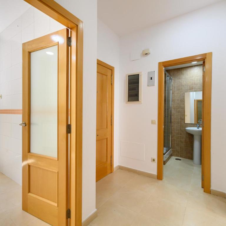 DIN132F - Piso de 2 dormitorios y 3 baños en el Centro de Madrid - Alquiler temporal - Appartamento con 2 Camere da Letto - 40