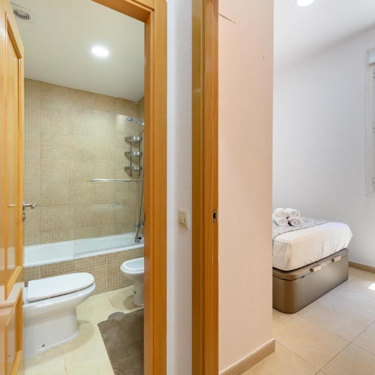 DIN132F - Piso de 2 dormitorios y 3 baños en el Centro de Madrid - Alquiler temporal - Appartamento con 2 Camere da Letto - 35