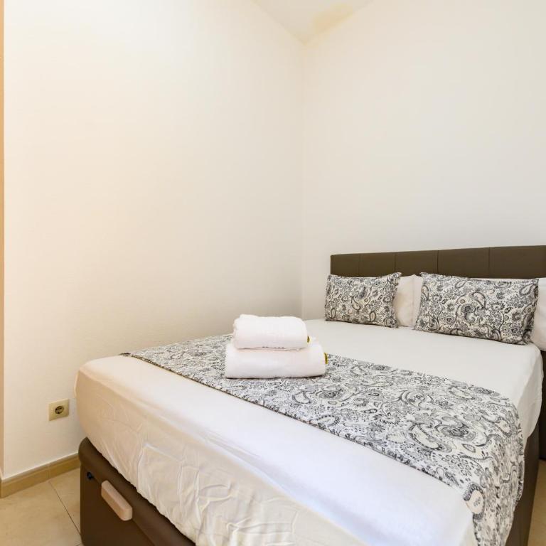 DIN132F - Piso de 2 dormitorios y 3 baños en el Centro de Madrid - Alquiler temporal - Appartamento con 2 Camere da Letto - 36