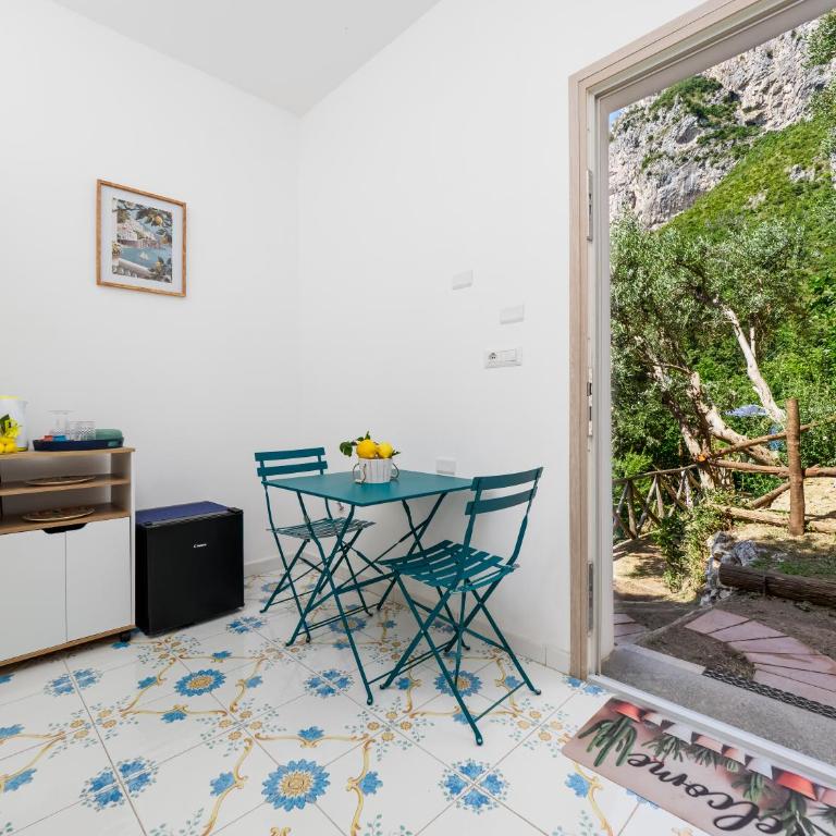 De Vivo Realty - Boscosfera Amalfi - Tienda - 17