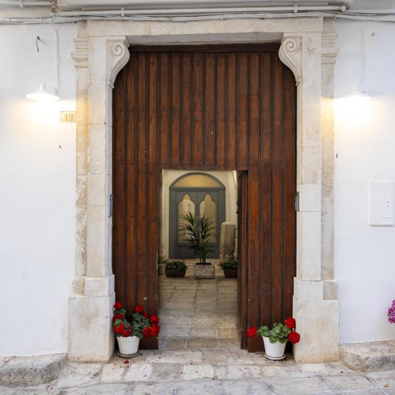 Corte Nobile - Residenze Storiche nel Cuore della Città Bianca - Camera Matrimoniale Deluxe con Balcone - 23