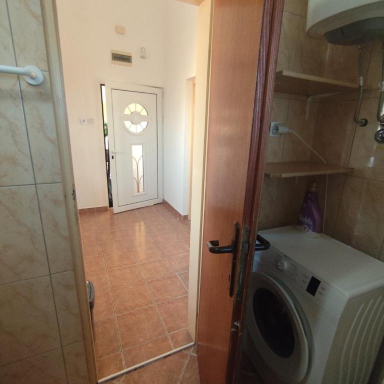 Apartments Kalamperovic - Family Room with Sea View - 8