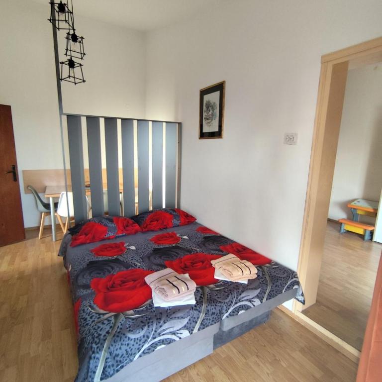 Apartments Kalamperovic - Family Room with Sea View - 7