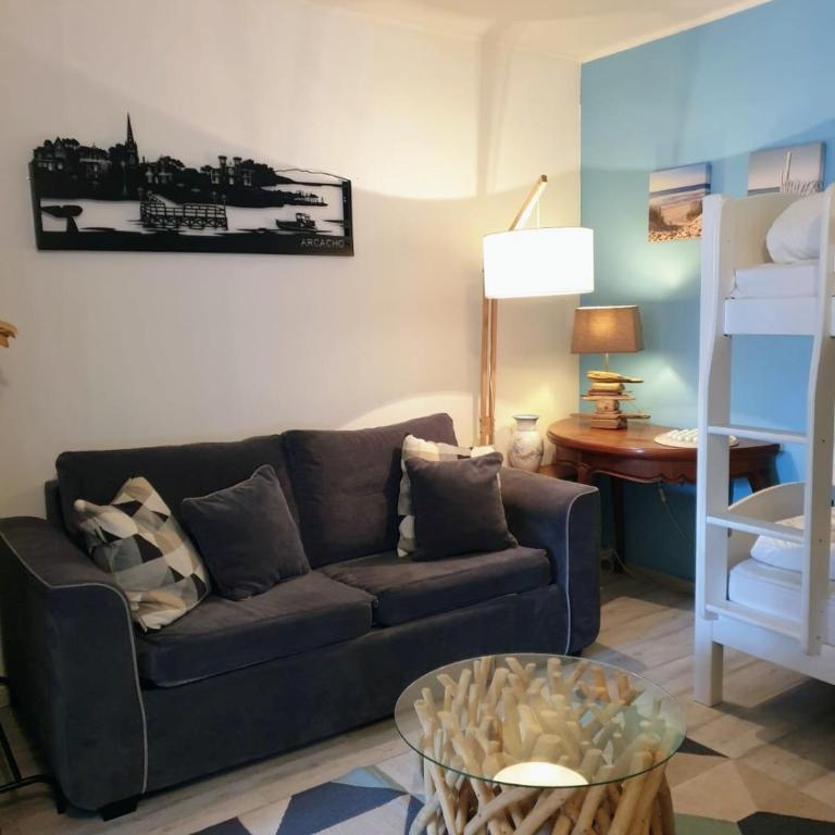 Private room à la hume - Chambre Triple avec Salle de Bains Commune - 6