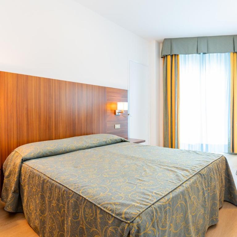 Hotel Touring - Camera Matrimoniale - 6