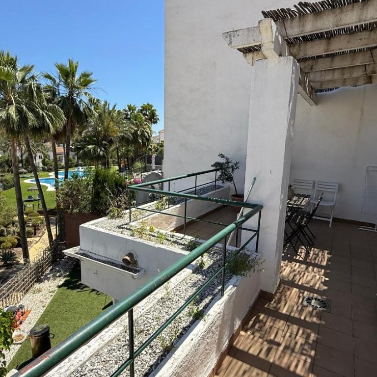 Lovely Terrace Golf Valley 10min - Appartamento Deluxe con 2 Camere da Letto e Vista Giardino - 23