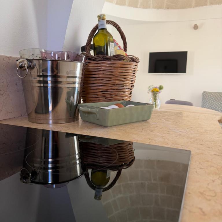 Trullo Lui by Borgo Paoli , Authentic Retreat with Pool & Olive Grove in Ostuni - Casa - 3