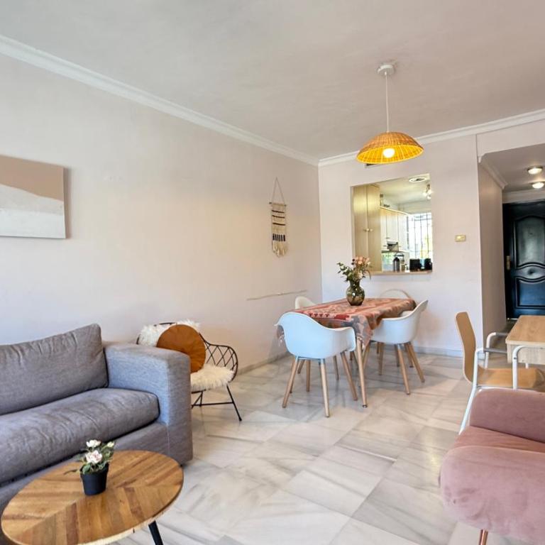 Lovely Terrace Golf Valley 10min - Appartamento Deluxe con 2 Camere da Letto e Vista Giardino - 16
