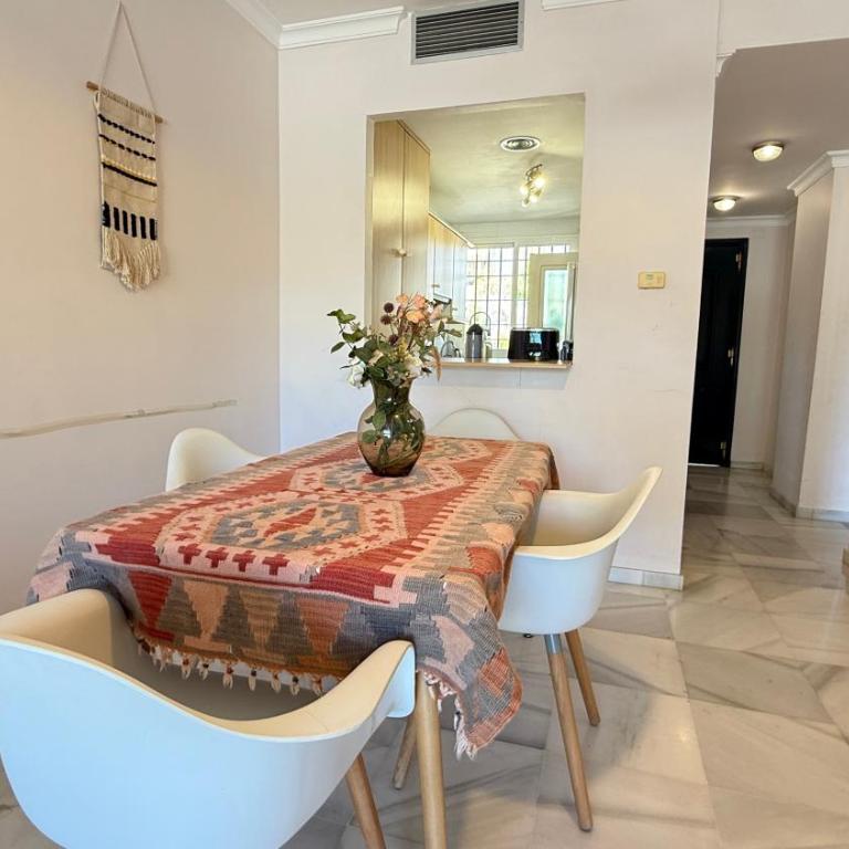 Lovely Terrace Golf Valley 10min - Appartamento Deluxe con 2 Camere da Letto e Vista Giardino - 20
