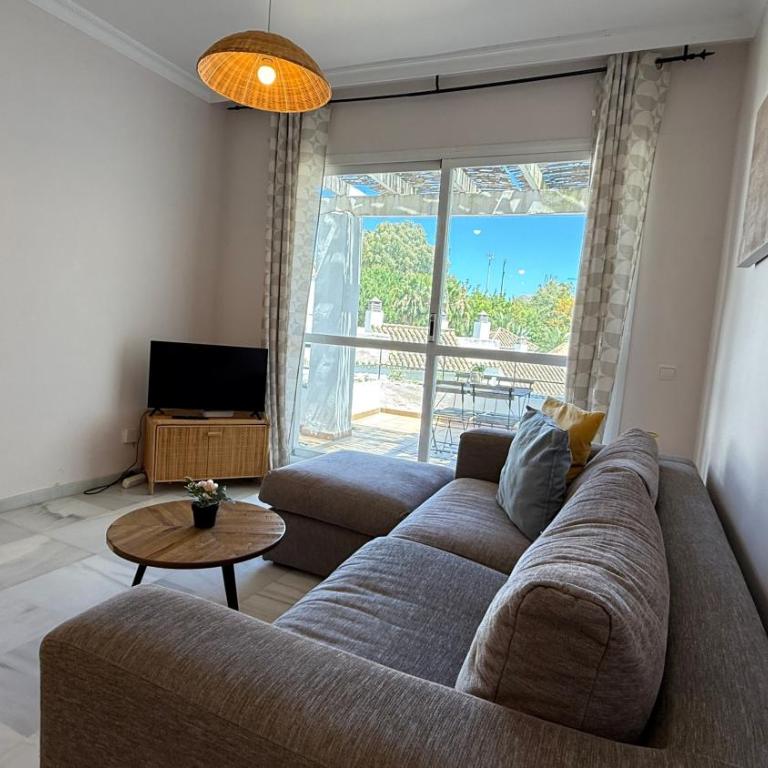 Lovely Terrace Golf Valley 10min - Appartamento Deluxe con 2 Camere da Letto e Vista Giardino - 21