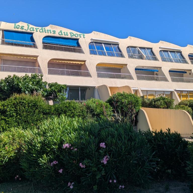 Jardins du port, terrasse et piscine - Apartamento con terraza - 7