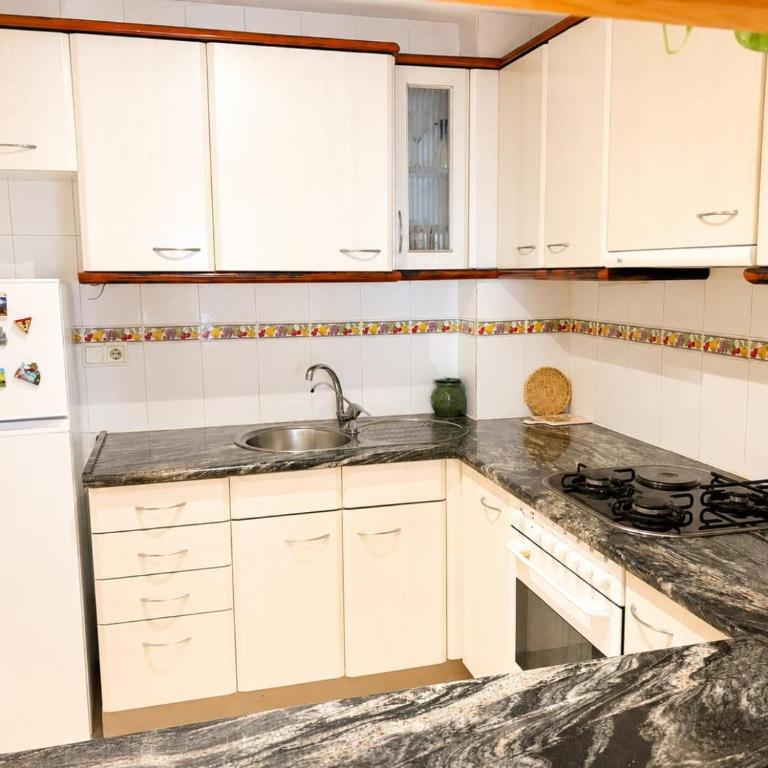 Espectacular apartament a Palamós centre! Amb WIFI - Apartamento de 1 dormitorio - 66