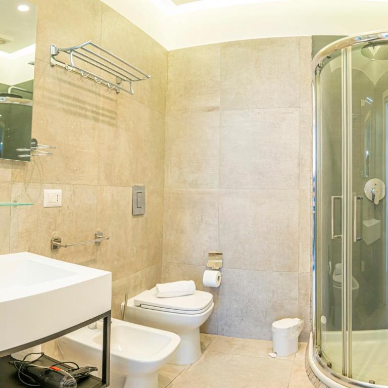 Casa Brigida Rooms - B&B Napoli Centro - Suite Familiar - 6