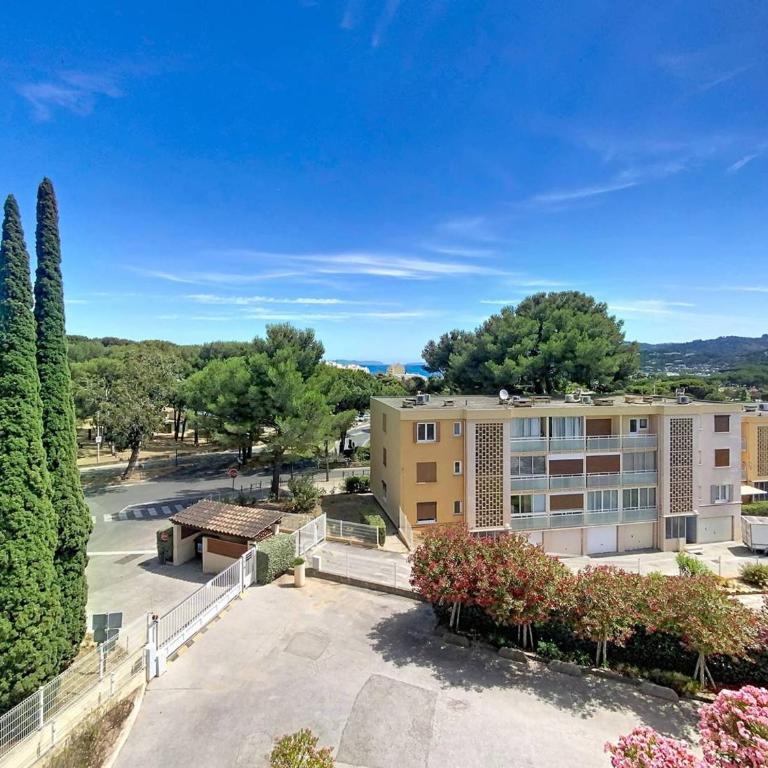 T2 avec Loggia et Balcon à Bormes-les-Mimosas - FR-1-610-91 - Apartamento - 12