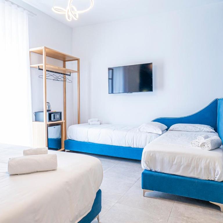Casa Brigida Rooms - B&B Napoli Centro - Habitación Cuádruple Deluxe - 12