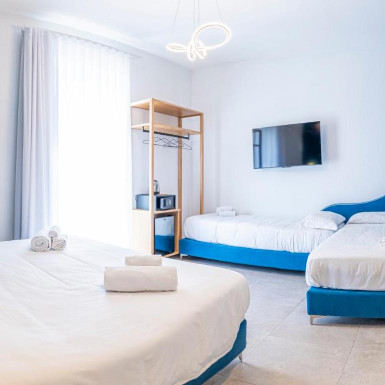 Casa Brigida Rooms - B&B Napoli Centro - Habitación Cuádruple Deluxe - 11