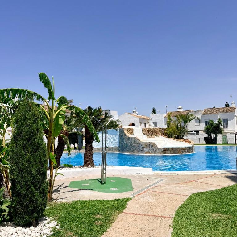 Barrosa Living - Appartamento con 2 Camere da Letto e Vista Resort - 1