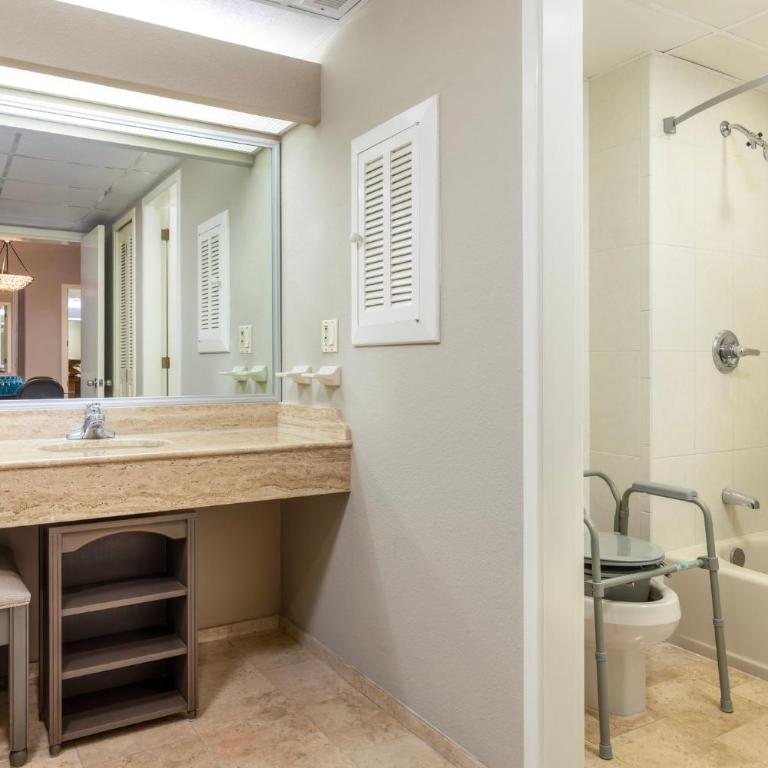 Holiday Inn Club Vacations The Royal Sands All Inclusive - Junior Suite - Mobility Accessible with Ocean View - 3