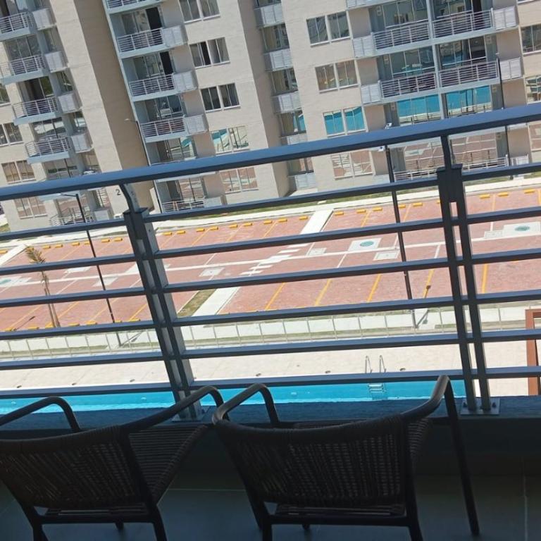Apartamenteo familiar cerca al Rodadero, mar, wifi, piscina y parqueadero - Three-Bedroom Apartment - 13
