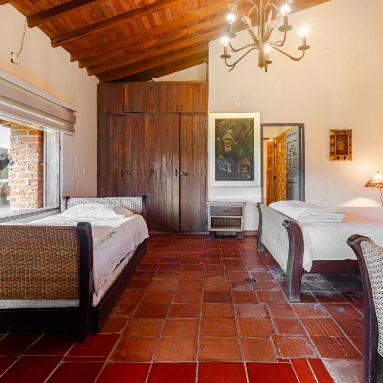 Casa con Vista a La Piedra y Acceso al lago - Four-Bedroom House - 10