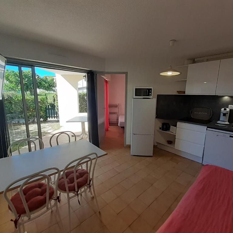 CAPAO Joli T2 cabine piscine proche mer plage Richelieu Cap d'Agde - Appartamento - Piano Terra - 4