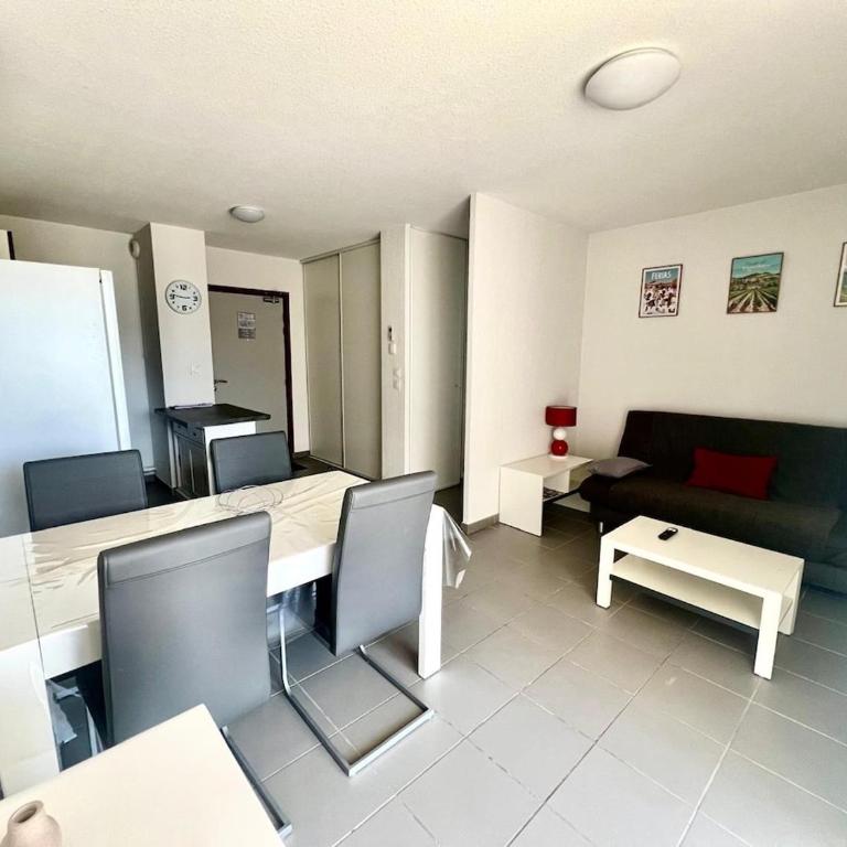 Appartement 6 personnes, piscine sauna & salle de sport - Appartement 2 Chambres - 8