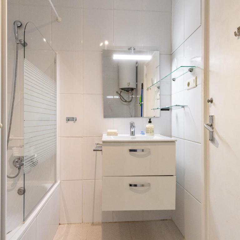 Apartamento con gran terraza a 5 Min de la Playa y PortAventura - Appartement 2 Chambres - 61