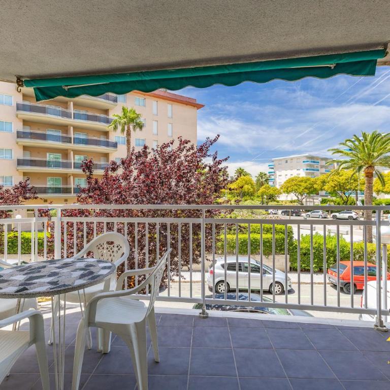 Apartamento con gran terraza a 5 Min de la Playa y PortAventura - Appartement 2 Chambres - 35