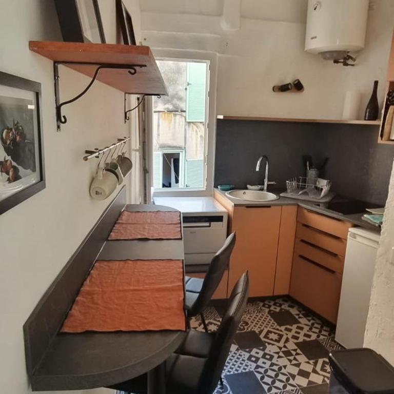Charmant Studio Vieille Ville de Menton, Basilique Saint-Michel - Appartement 1 Chambre - 8