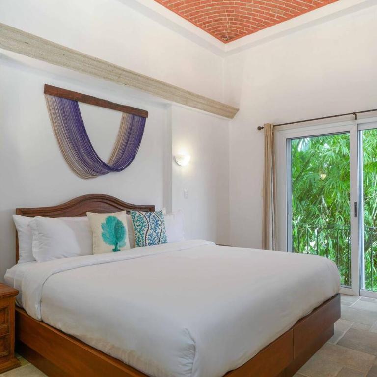 5 Bedrooms - Private Pool - 10,000sqft - Villa - 30