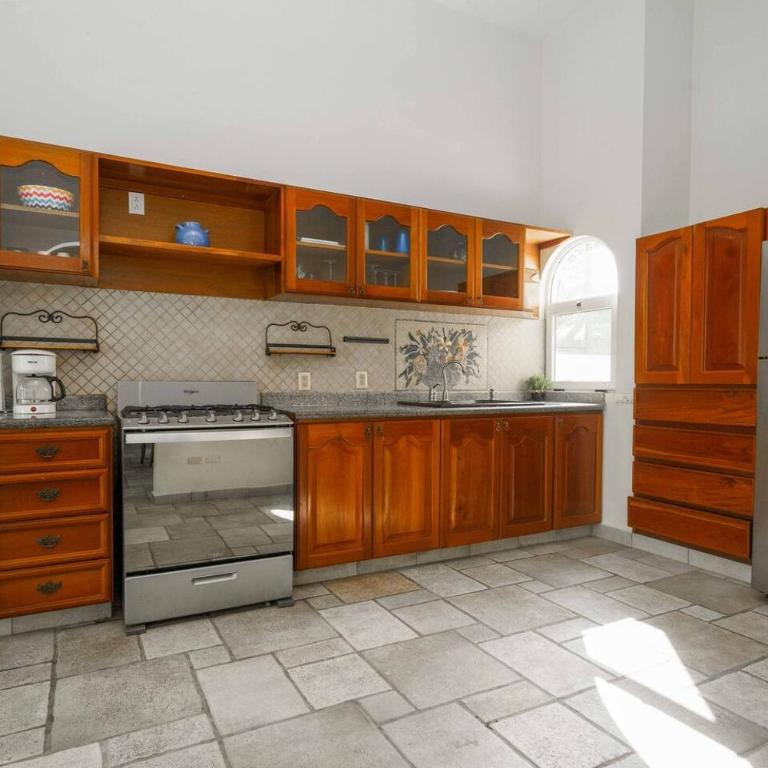 5 Bedrooms - Private Pool - 10,000sqft - Villa - 46