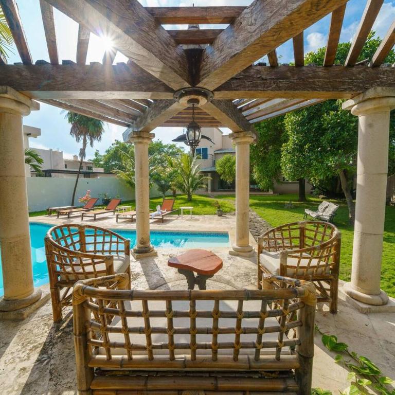 5 Bedrooms - Private Pool - 10,000sqft - Villa - 14