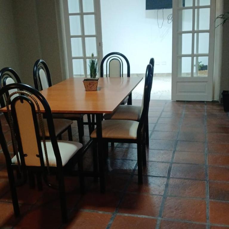 Casa Luminosa Con patio y garaje - Casa de 2 dormitorios - 9