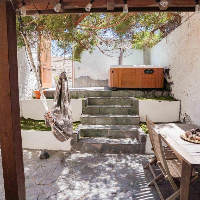 Magical Loft, Private Jacuzzi & Paradise Beach - Apartment mit 1 Schlafzimmer und Garten - 2