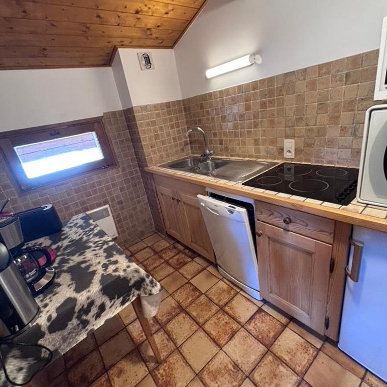 Appartement L'Etale, Chez francine - Appartement 1 Chambre avec Balcon et Vue sur les Montagnes - 9