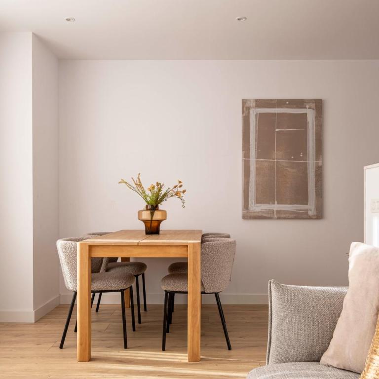 Rosselló Residence - Apartamento de 3 dormitorios con balcón - 7