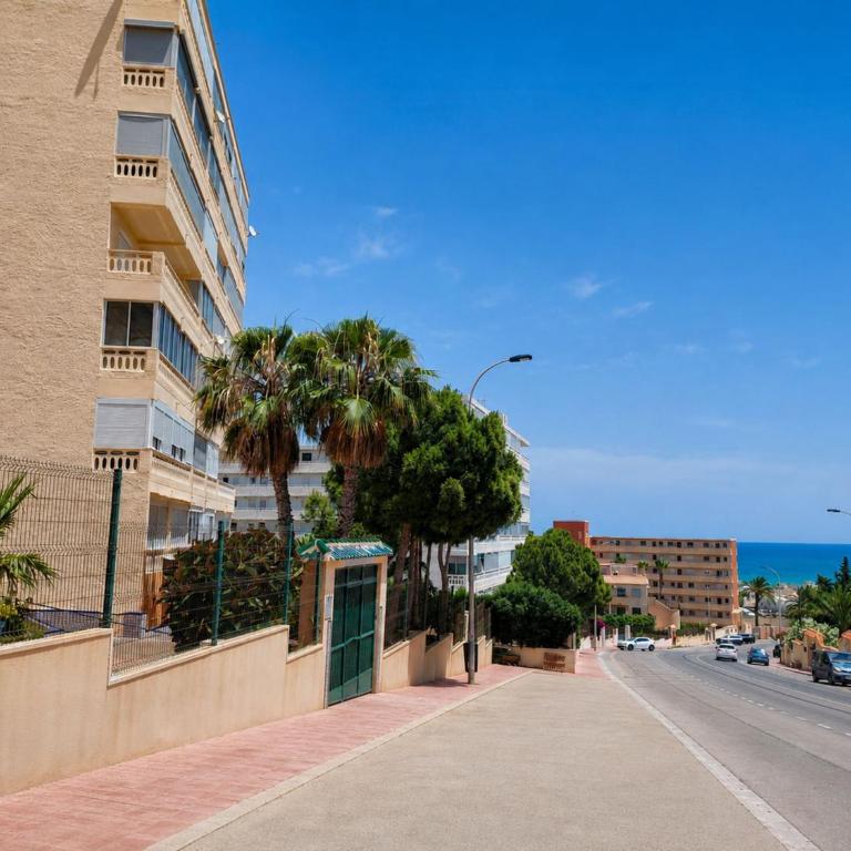Modern studio near the sea - Apartment - 1