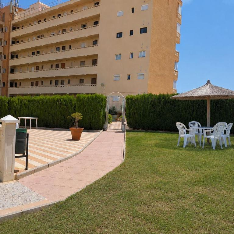 Modern studio near the sea - Apartment - 3