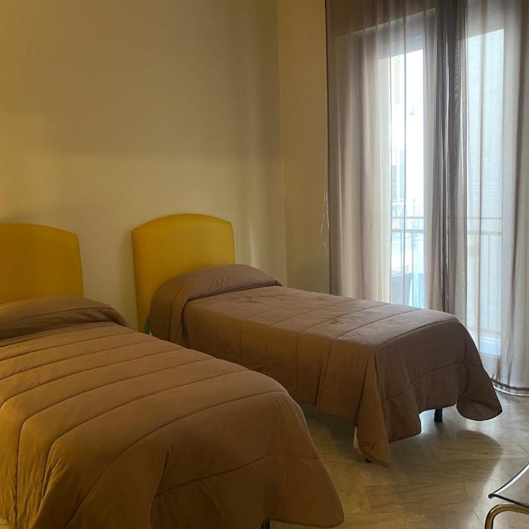 Monn via Vitti, central apartment private parking - Appartamento Deluxe con 2 Camere da Letto e Balcone - 7
