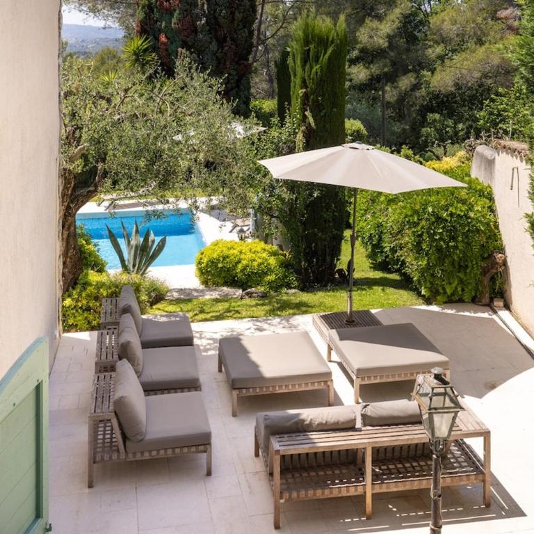 Charming Provencal Villa with Pool & Lush Gardens - Villa - 19
