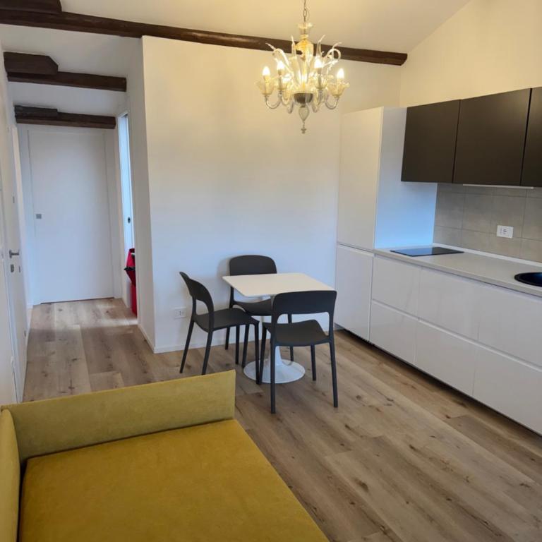 RENZO'S HOUSE - Monolocale King con Divano-Letto - 6