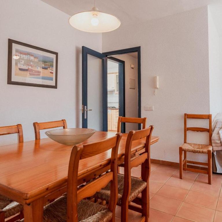 Apartamento de cuatro habitaciones en el centro de Calella de Palafrugell - Appartement - 6