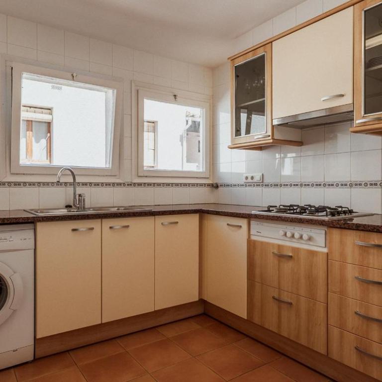 Apartamento de cuatro habitaciones en el centro de Calella de Palafrugell - Appartement - 10