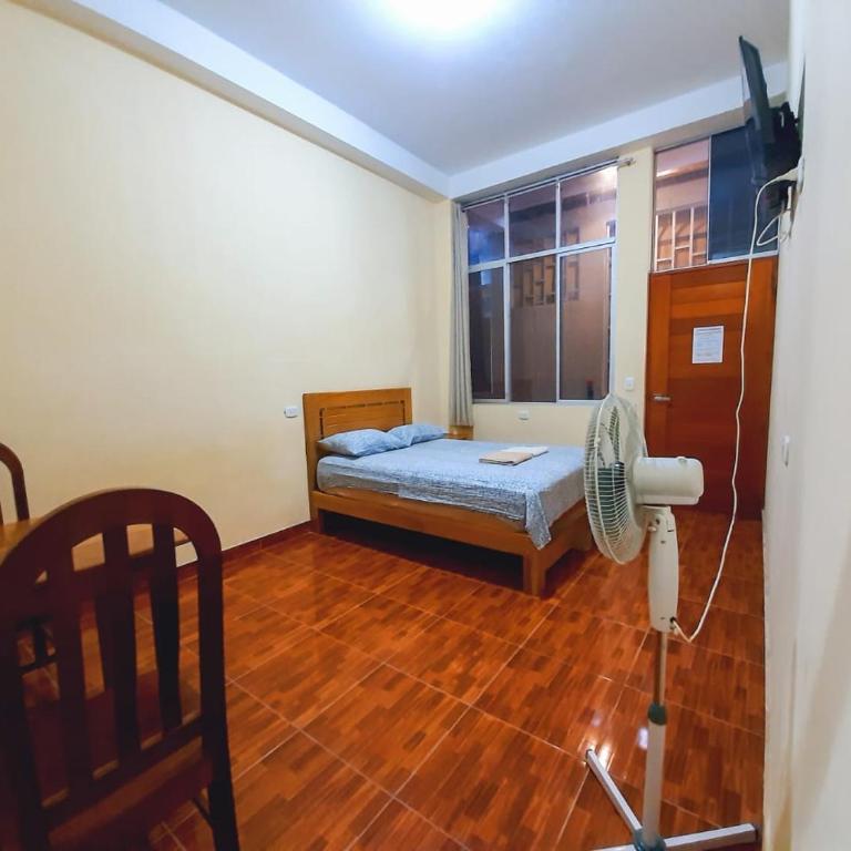Savie Inn - Standard Double Room with Fan - 5