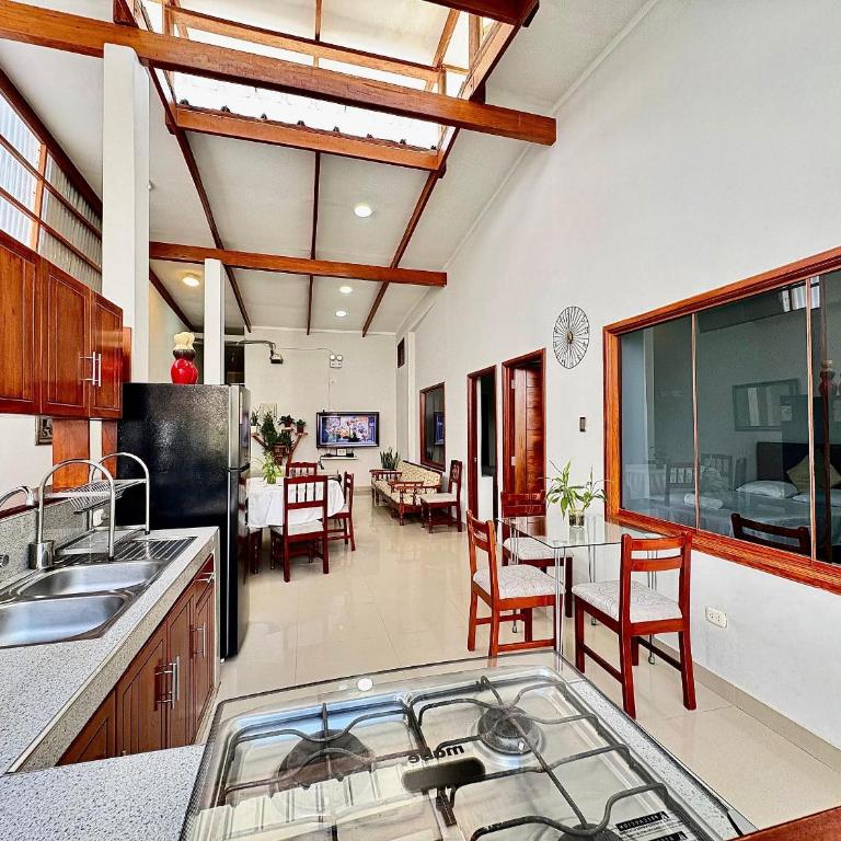 Piscina Privada Casa a 5Min centro 3HAB con A/C - Villa - 20