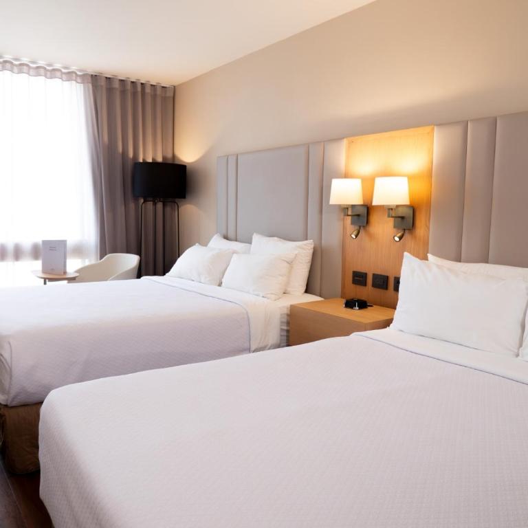 Crowne Plaza Hotel Monterrey by IHG - Habitación Doble Estándar con 2 camas grandes - 1