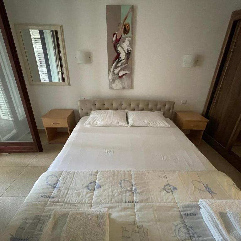 Apartments Minja S - Two-Bedroom Apartment with Terrace - 12