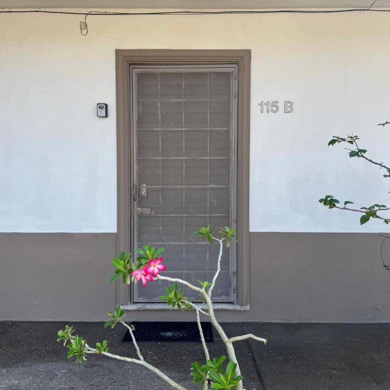 Polly's Home Aralias Boutique GuestHouse & PrivateSuites - Deluxe Zimmer mit Kingsize-Bett - 4