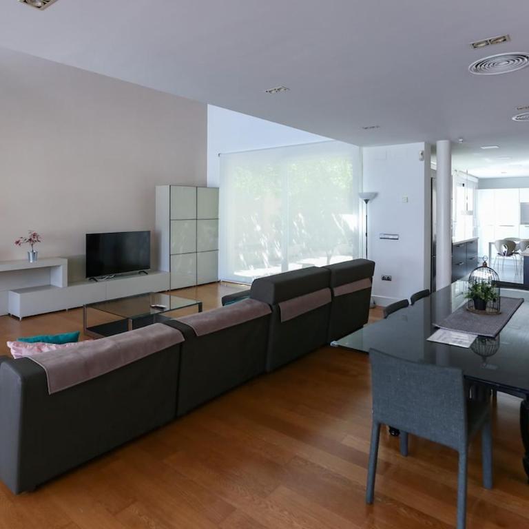 Villa Moderna con Chill Out y Piscina a 5 minutos de la playa - Villa - 14
